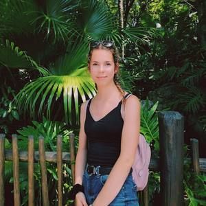 Meet your Posher, Lauriane